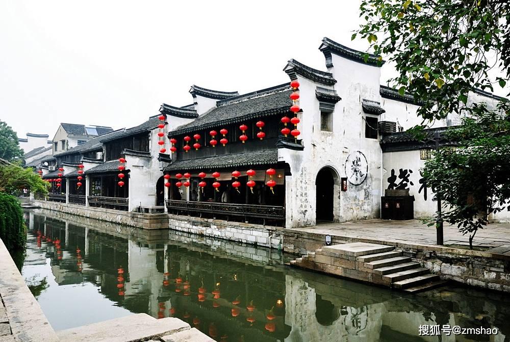双方家庭条件不错，相处也融洽，结婚还有什么阻碍游戏画面